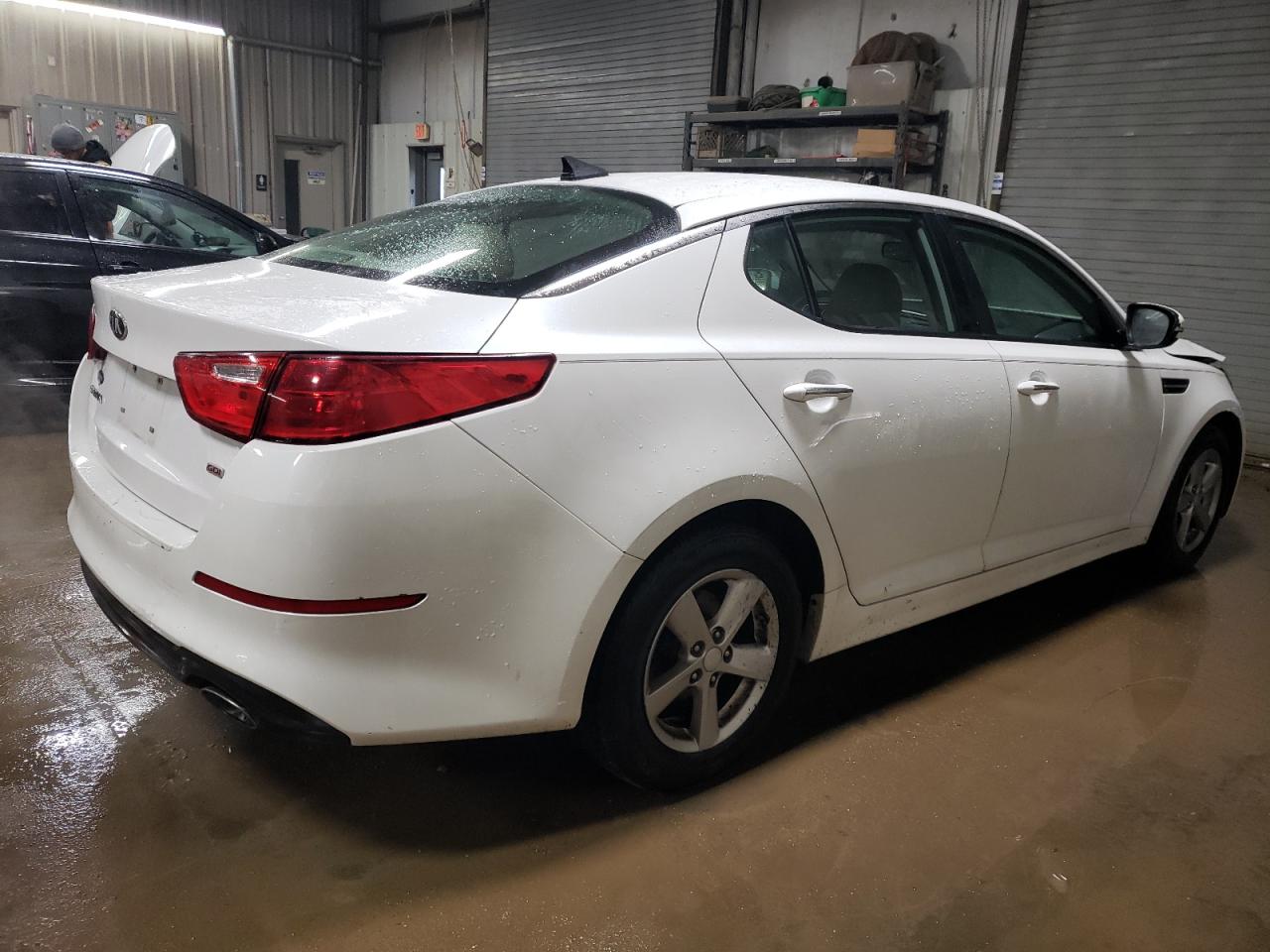 2015 KIA Optima VIN 5XXGM4A74FG359350 Copart auction photo, front end / minor dent/scratches damage thumbnail 3