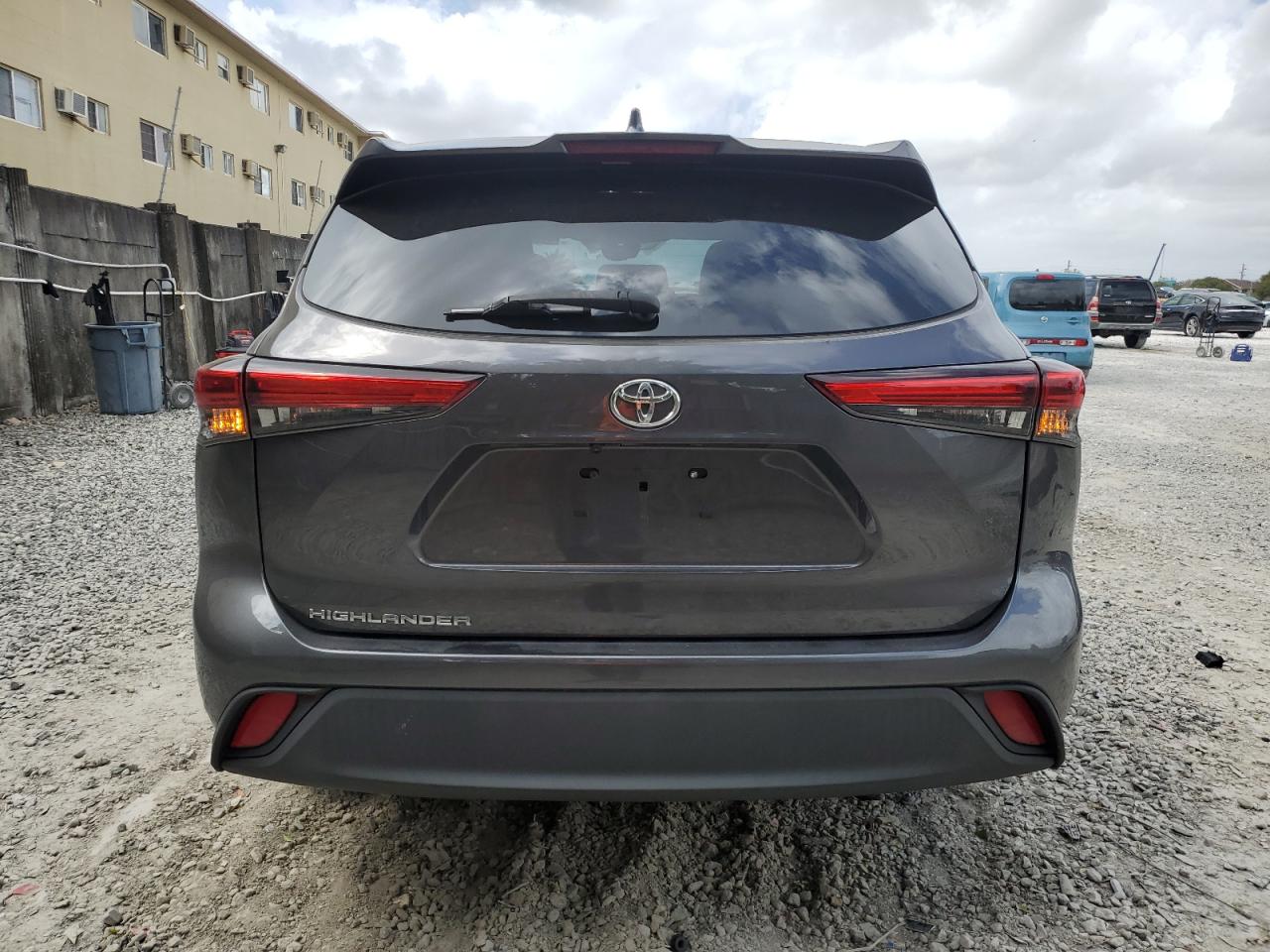 2020 Toyota Highlander VIN 5TDCZRAH6LS027006 Copart auction photo, side damage thumbnail 6