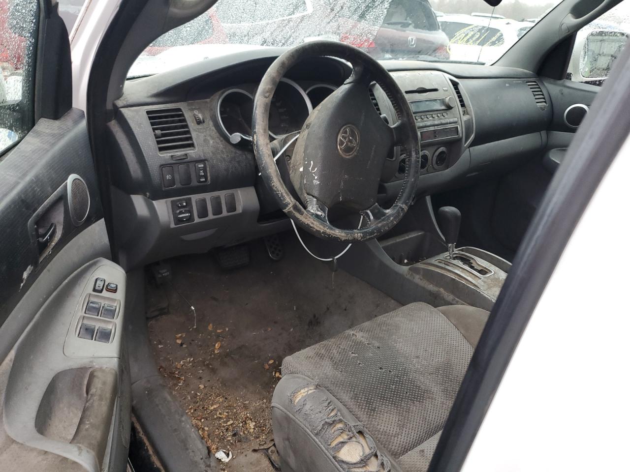 2008 Toyota Tacoma VIN 3TMKU72N88M017877 Copart auction photo, all over / minor dent/scratches damage thumbnail 8