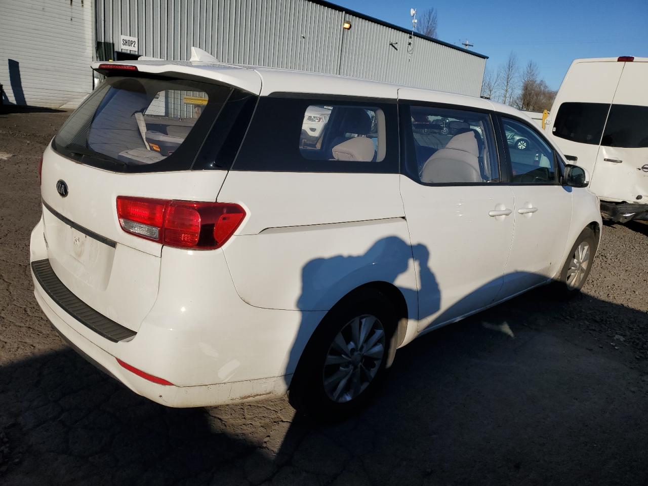 2016 KIA Sedona VIN KNDMA5C15G6150001 Copart auction photo, biohazard/chemical damage thumbnail 3