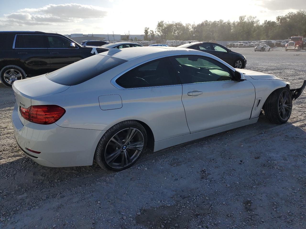2017 BMW 4er VIN WBA4R7C34HK896449 Copart auction photo, front end damage thumbnail 3