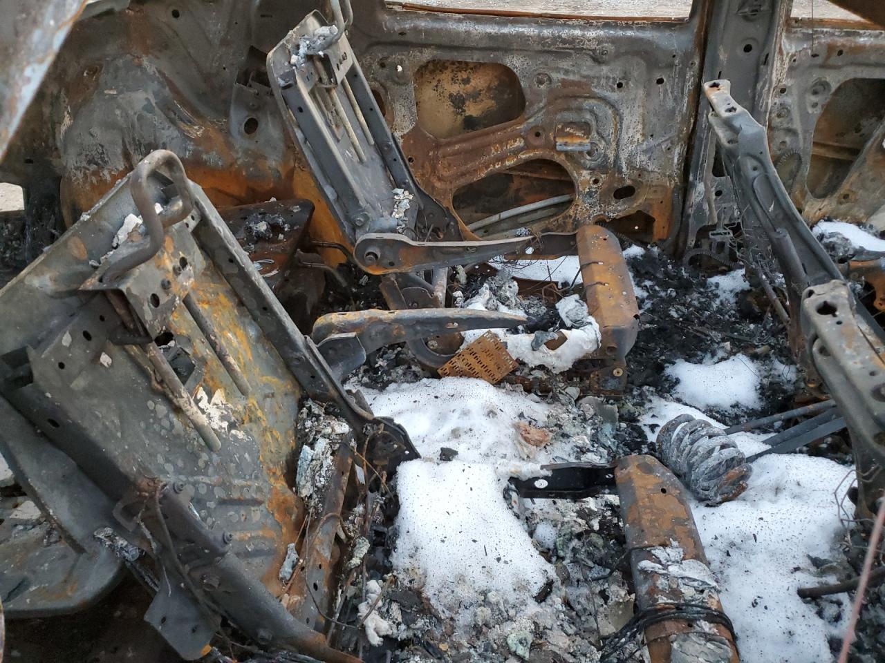 2021 Buick Enclave VIN 5GAEVCKW1MJ121650 Copart auction photo, burn damage thumbnail 11