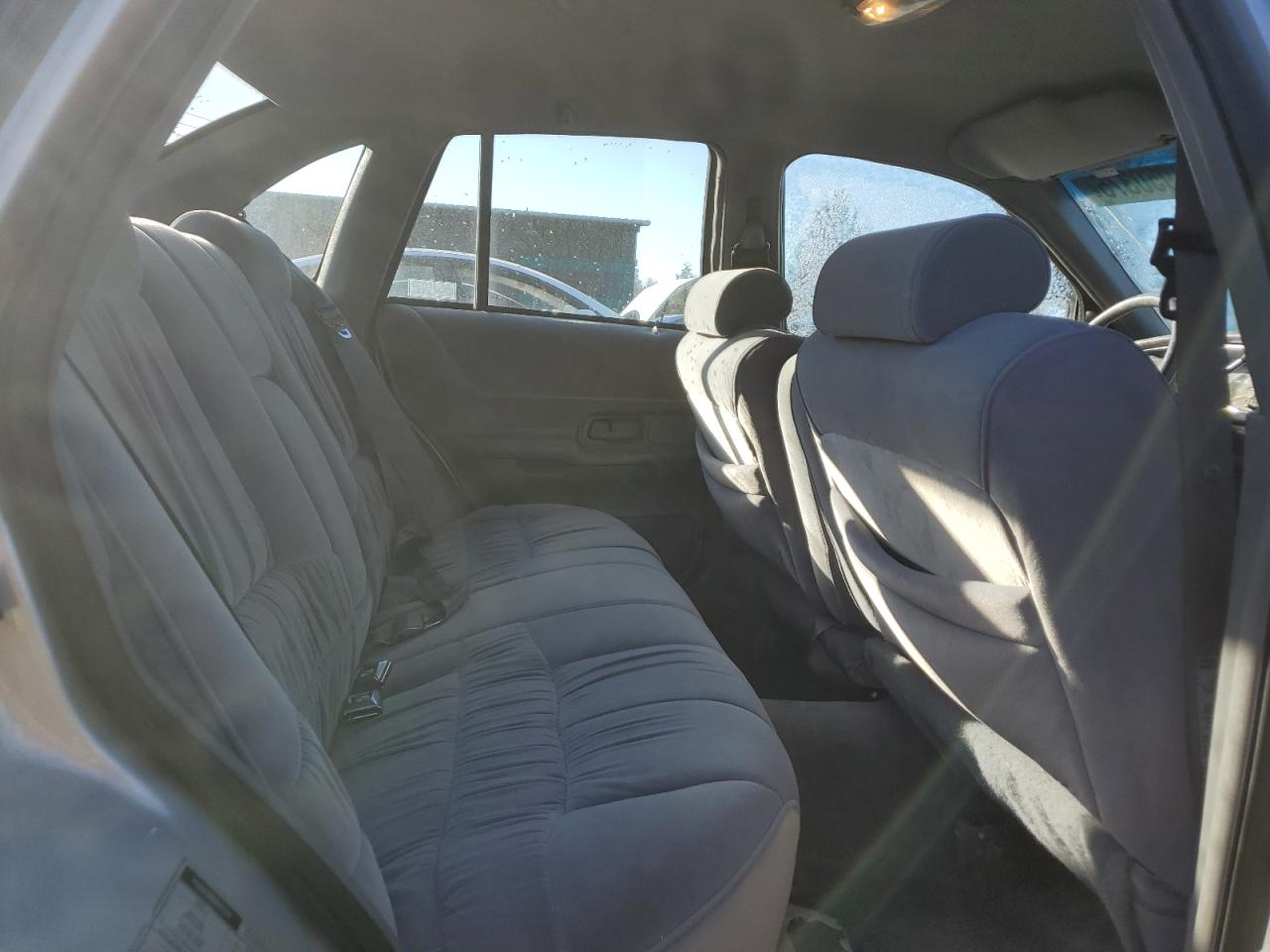 1993 Ford Crown Victoria VIN 2FALP74W3PX131165 Copart auction photo, minor dent/scratches damage thumbnail 10