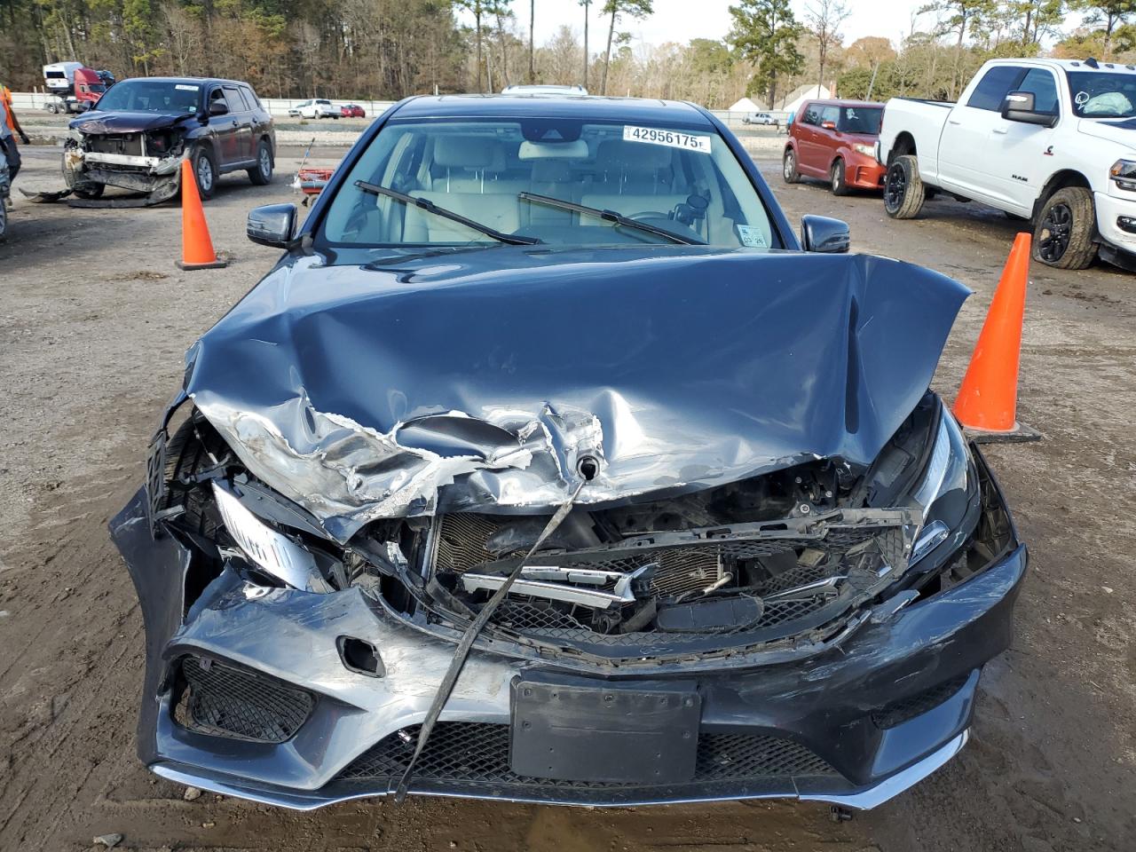 2014 Mercedes-Benz E-klasse VIN WDDHF5KB9EB020052 Copart auction photo, front end damage thumbnail 5