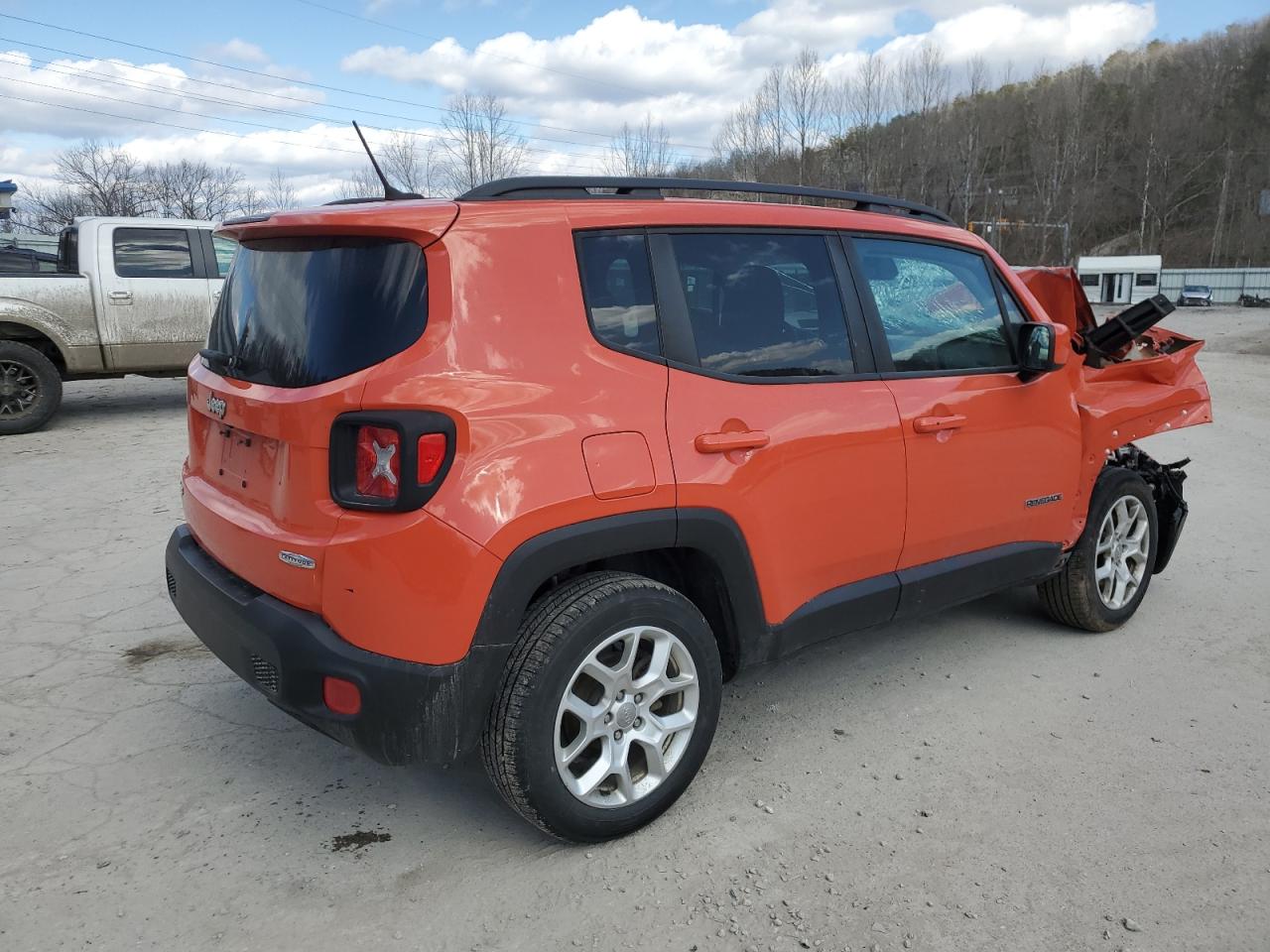 2017 Jeep Renegade VIN ZACCJBBB9HPG45076 Copart auction photo, front end damage thumbnail 3