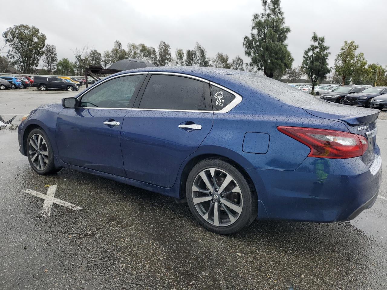 2017 Nissan Altima VIN 1N4AL3AP0HC494398 Copart auction photo, front end damage thumbnail 2