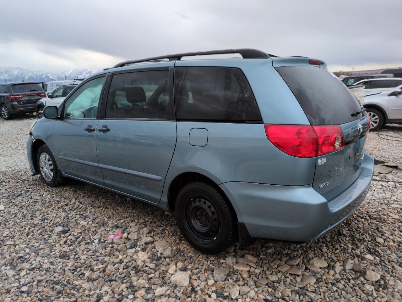 2008 Toyota Sienna VIN 5TDZK29C08S151228 Copart auction photo, front end damage thumbnail 2