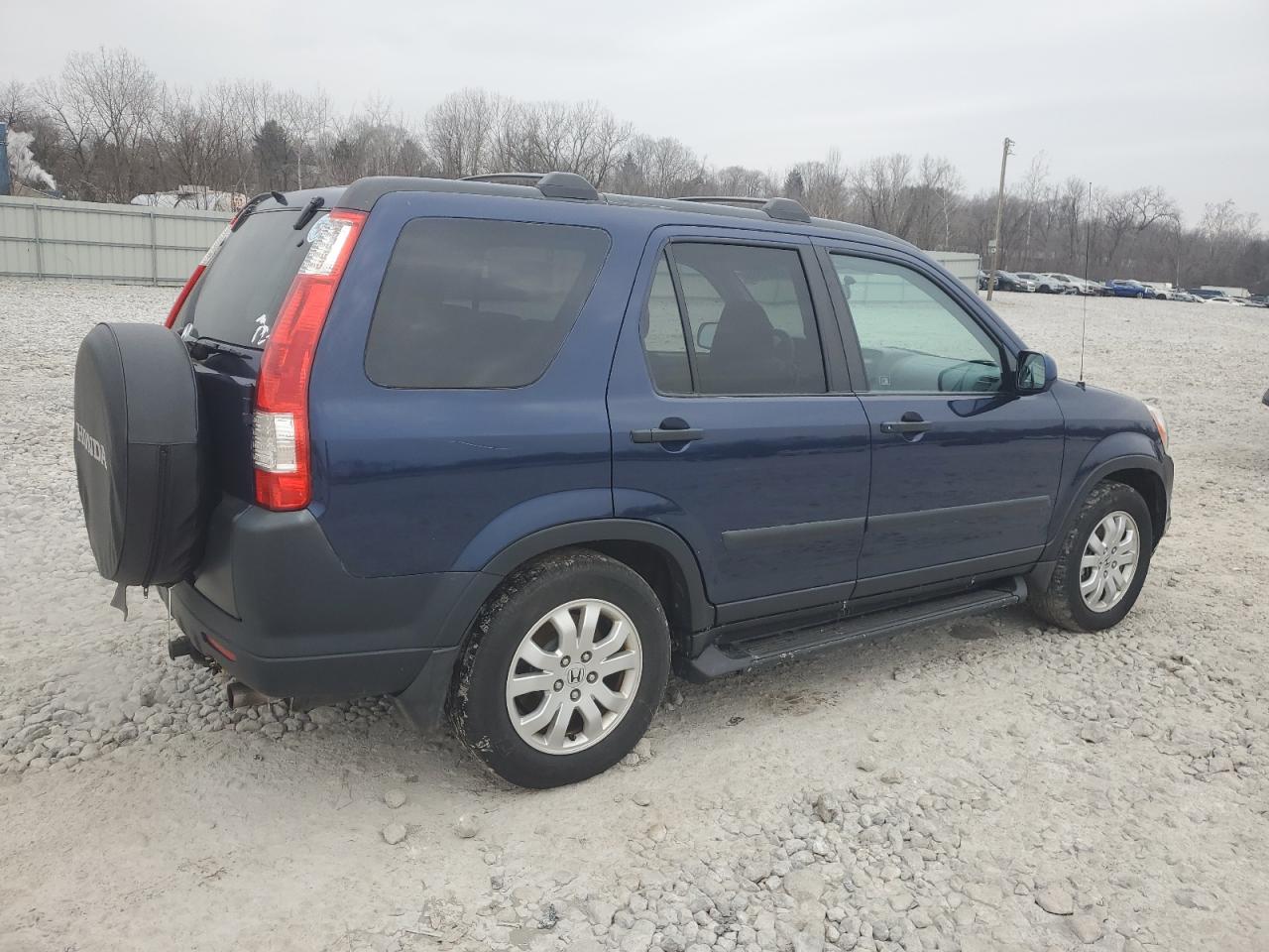 2005 Honda CR-V VIN SHSRD78825U310554 Copart auction photo, front end damage thumbnail 3