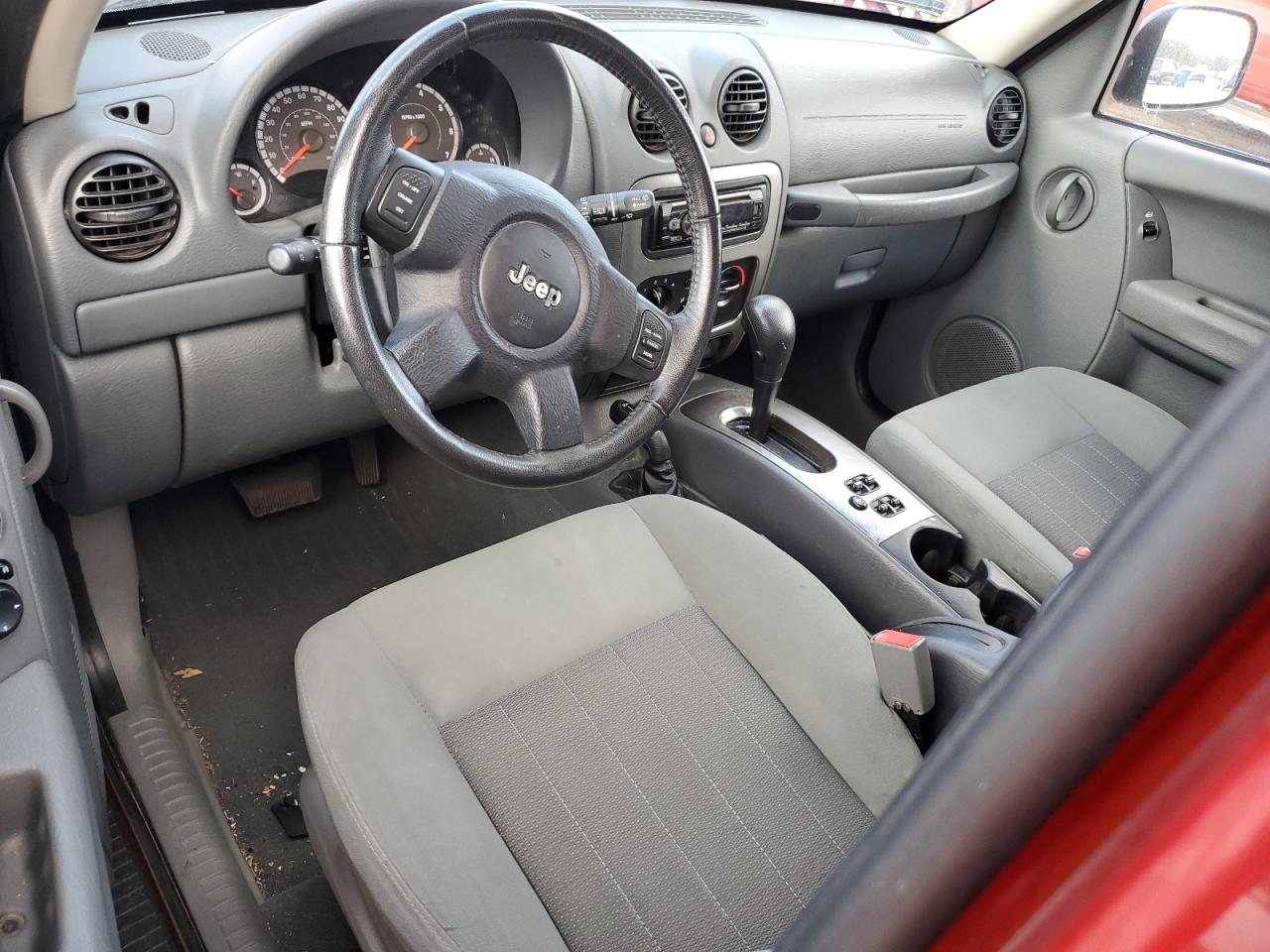 2007 Jeep Liberty (North America) VIN 1J4GL48K87W618381 Copart auction photo, front end damage thumbnail 8