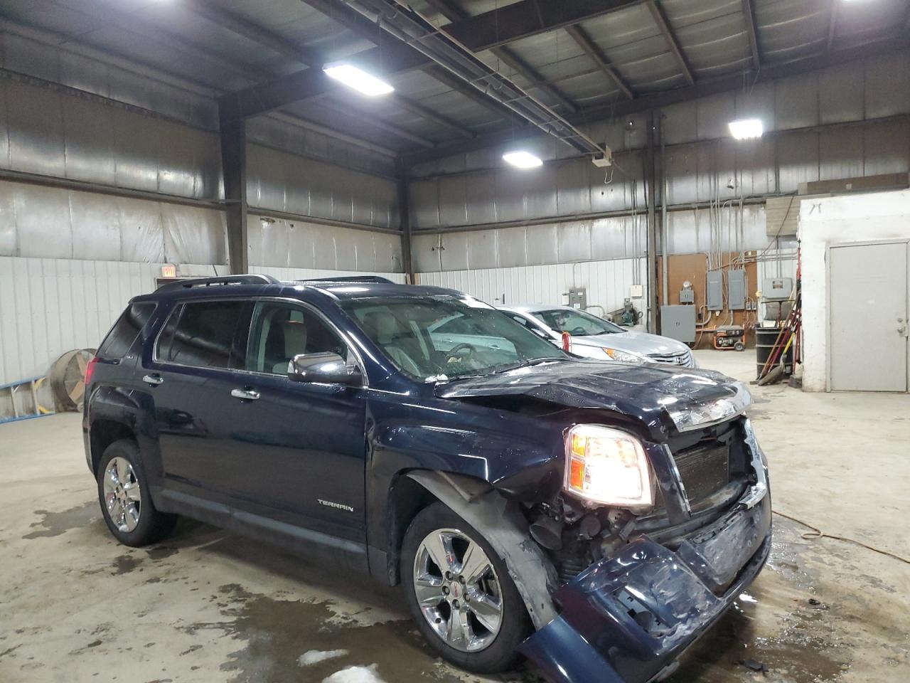 2015 GMC Terrain VIN 2GKFLXE35F6176964 Copart auction photo, front end damage thumbnail 4
