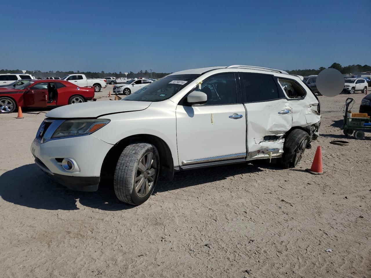 2014 Nissan Pathfinder VIN 5N1AR2MN0EC702770