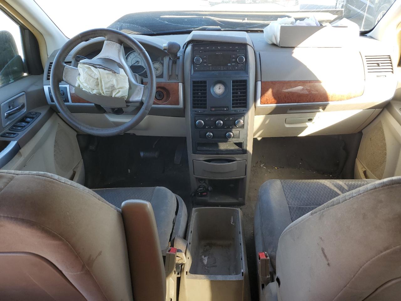 2008 Chrysler Town & Country VIN 2A8HR54P18R651693 Copart auction photo, front end damage thumbnail 8