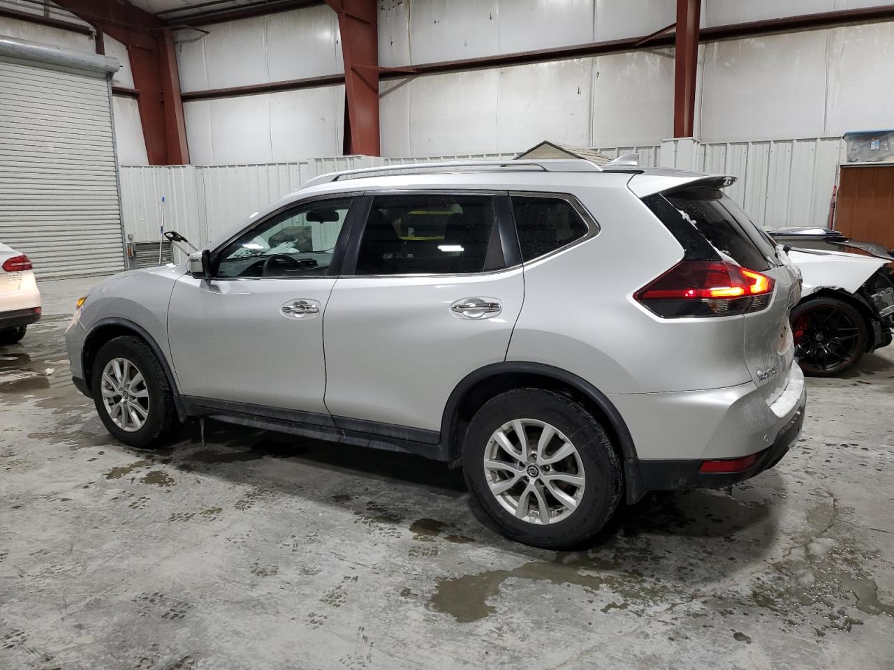 2020 Nissan Rogue VIN KNMAT2MV2LP529037 Copart auction photo, rear end damage thumbnail 2