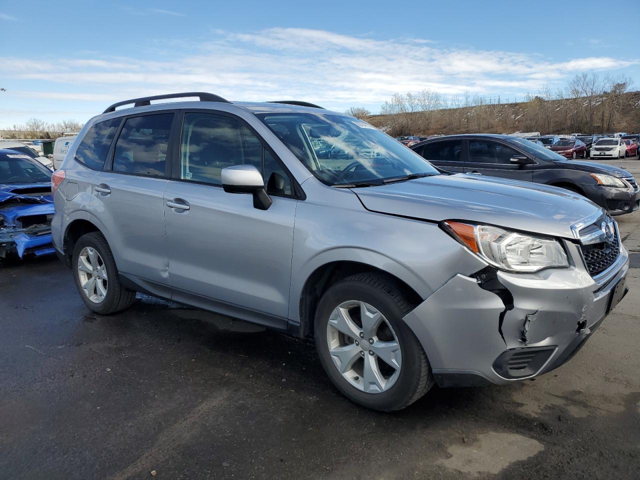 2016 Subaru Forester VIN JF2SJADC8GG435223 Copart auction photo, front end / side damage thumbnail 4