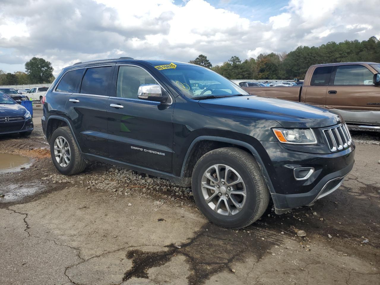 2014 Jeep Grand Cherokee VIN 1C4RJEBG3EC227815 Copart auction photo, side / minor dent/scratches damage thumbnail 4