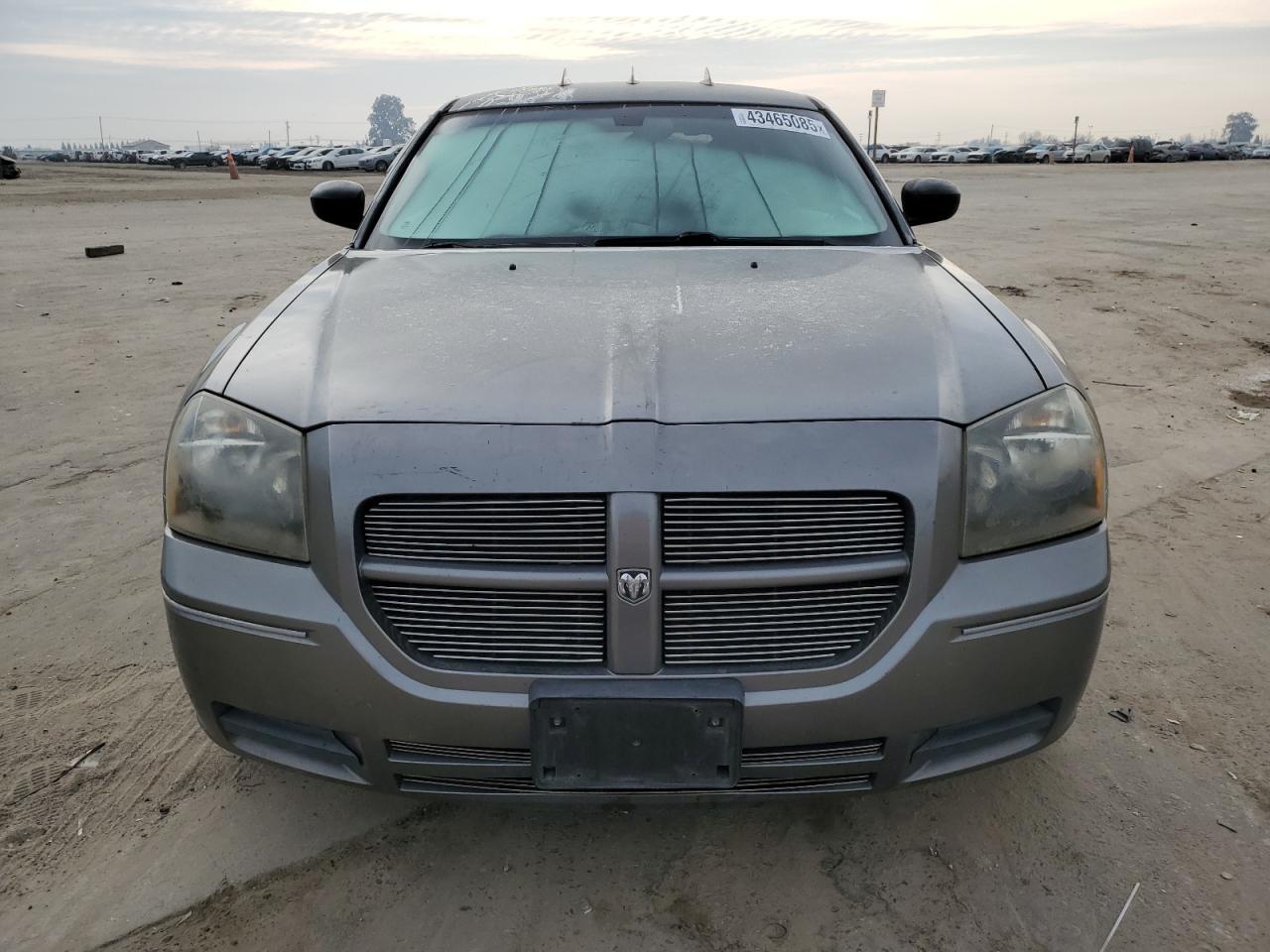2005 Dodge Magnum VIN 2D4GZ48V75H557876 Copart auction photo, rear end damage thumbnail 5