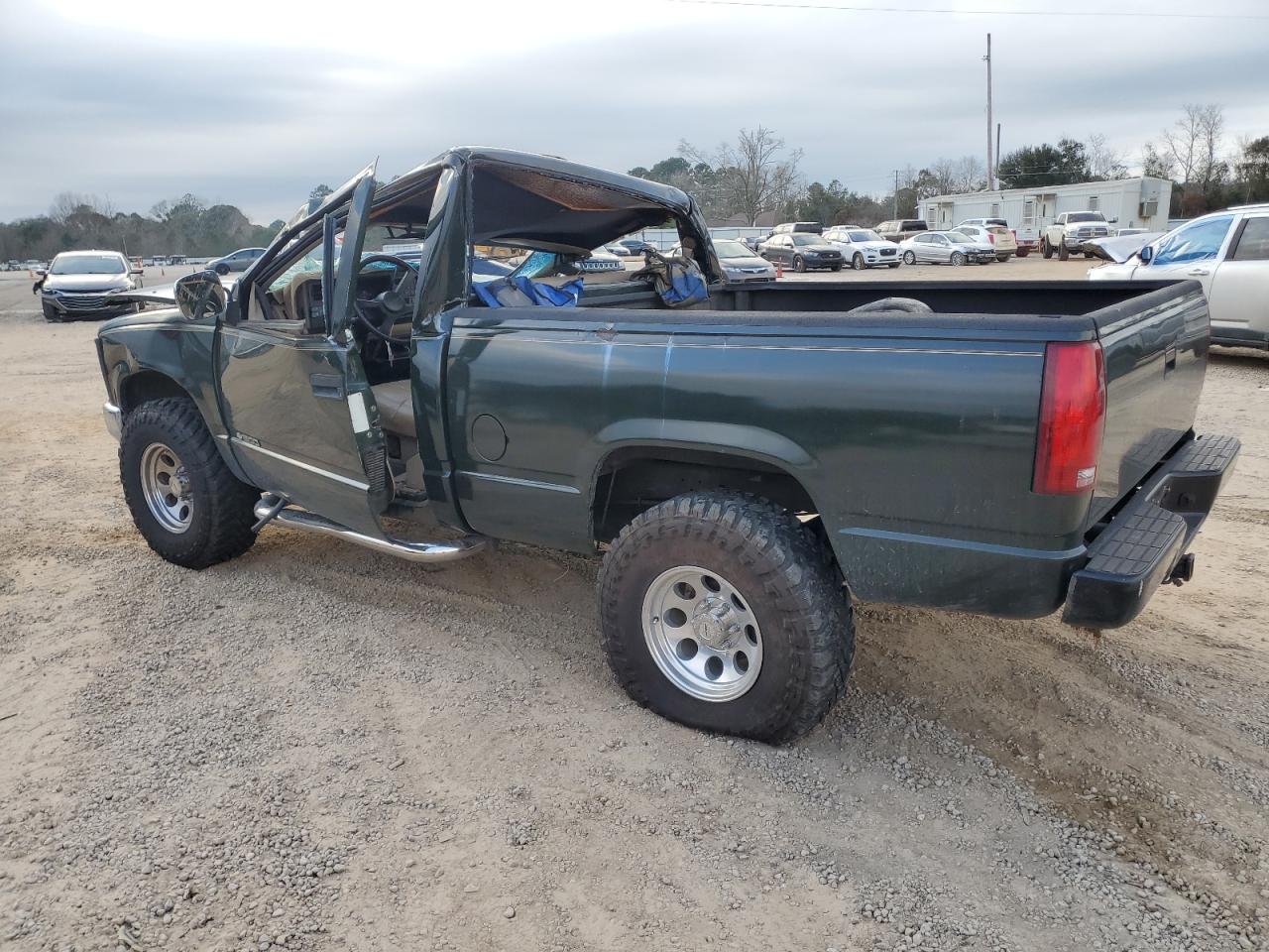 1991 Chevrolet GMT-400 VIN 1GCDK14K6MZ165260 Copart auction photo, rollover damage thumbnail 2