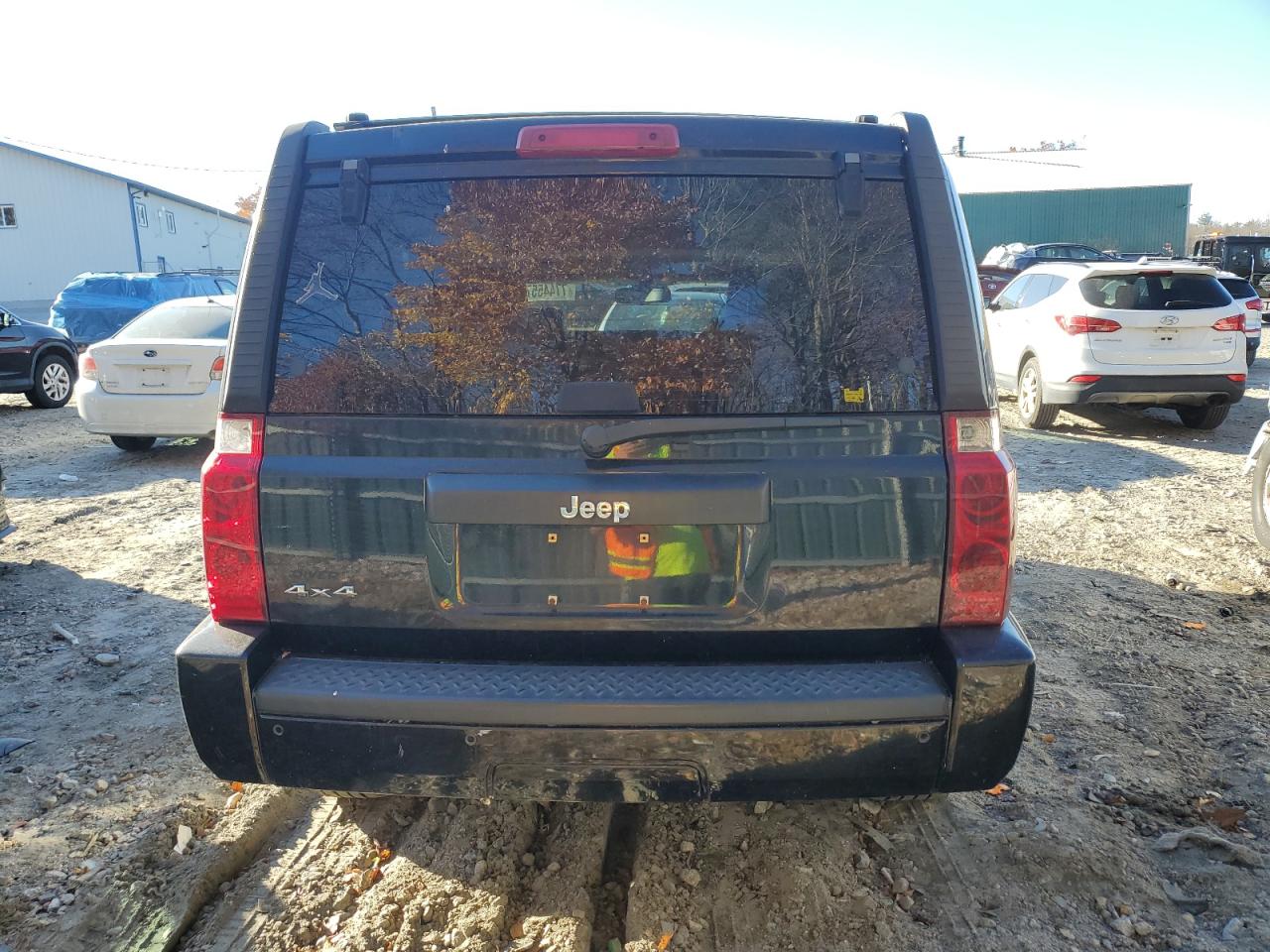 2006 Jeep Commander VIN 1J8HG48K16C174185 Copart auction photo, front end damage thumbnail 6