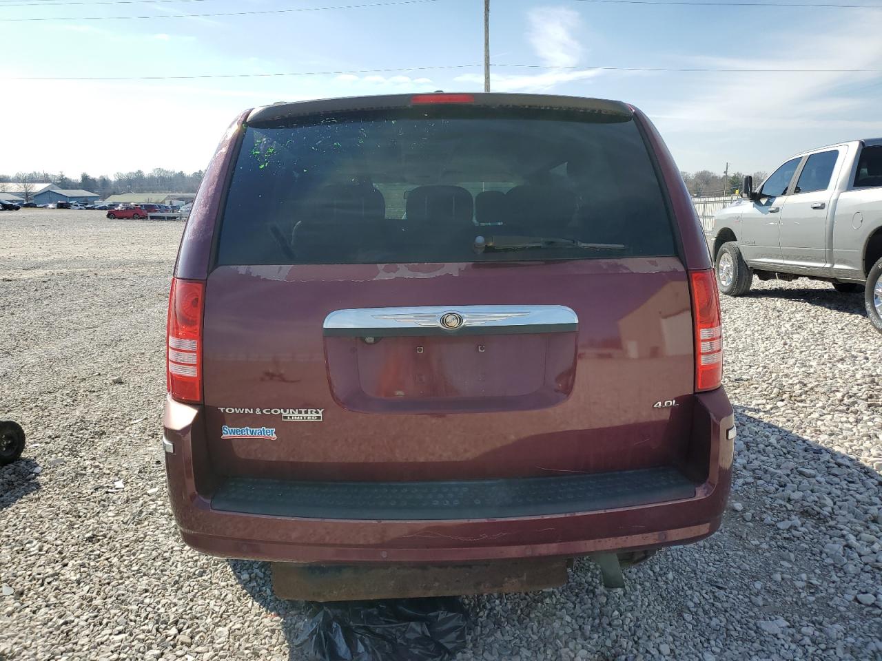 2008 Chrysler Town & Country VIN 2A8HR64X18R814848 Copart auction photo, side damage thumbnail 6