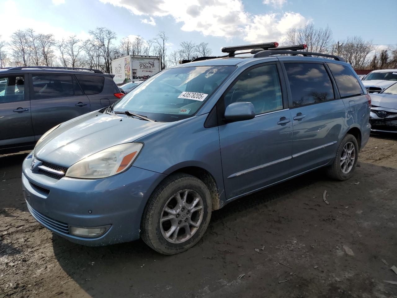 2005 Toyota Sienna VIN 5TDBA22C65S044467