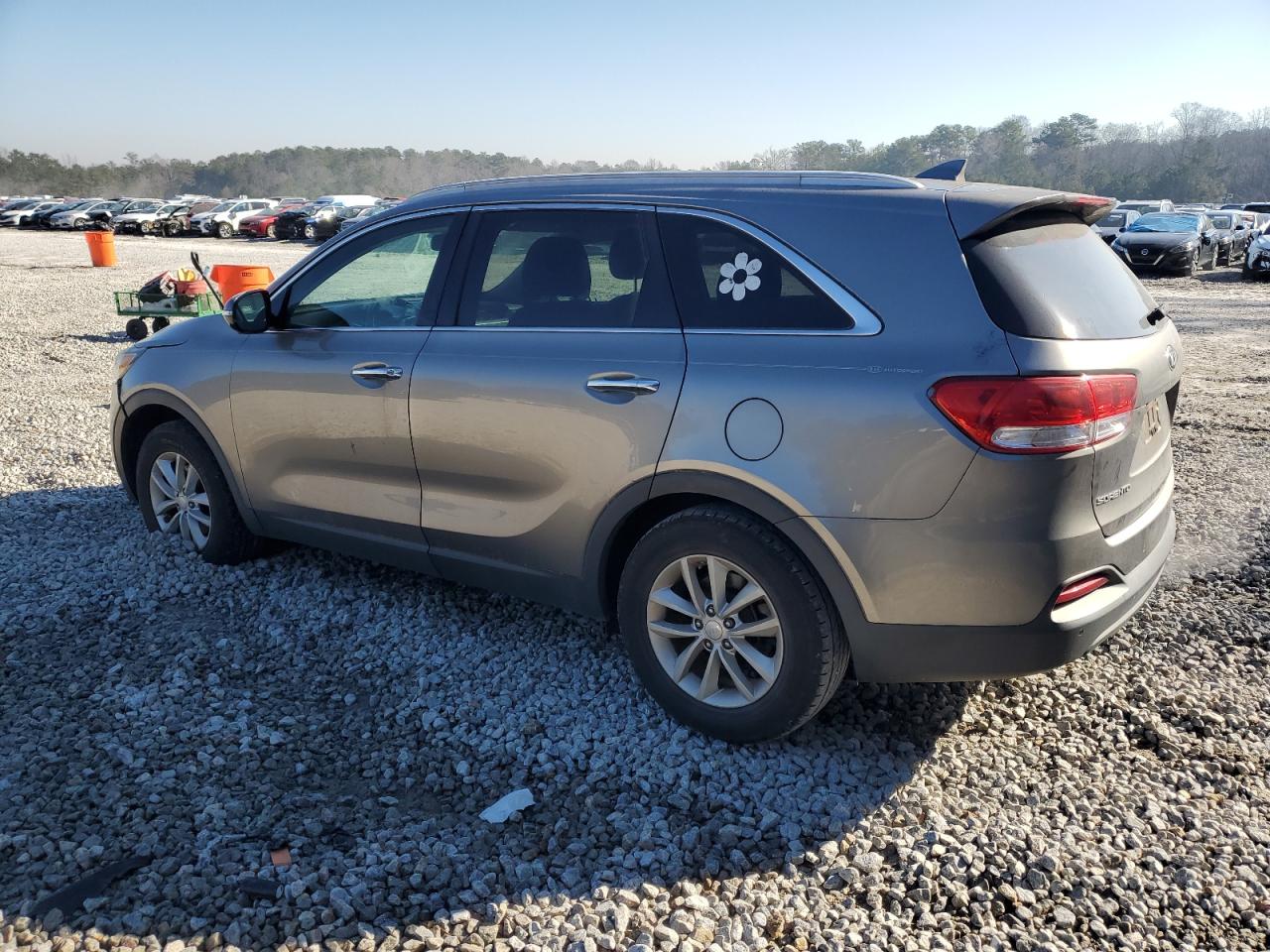 2016 KIA Sorento VIN 5XYPG4A37GG062218 Copart auction photo, front end damage thumbnail 2