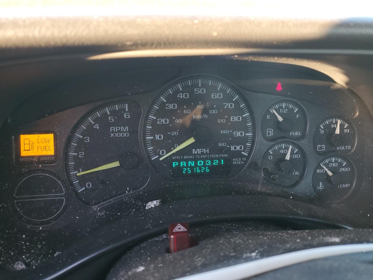 2001 Chevrolet Silverado VIN 2GCEC19V611180107 Copart auction photo, rear end / minor dent/scratches damage thumbnail 9