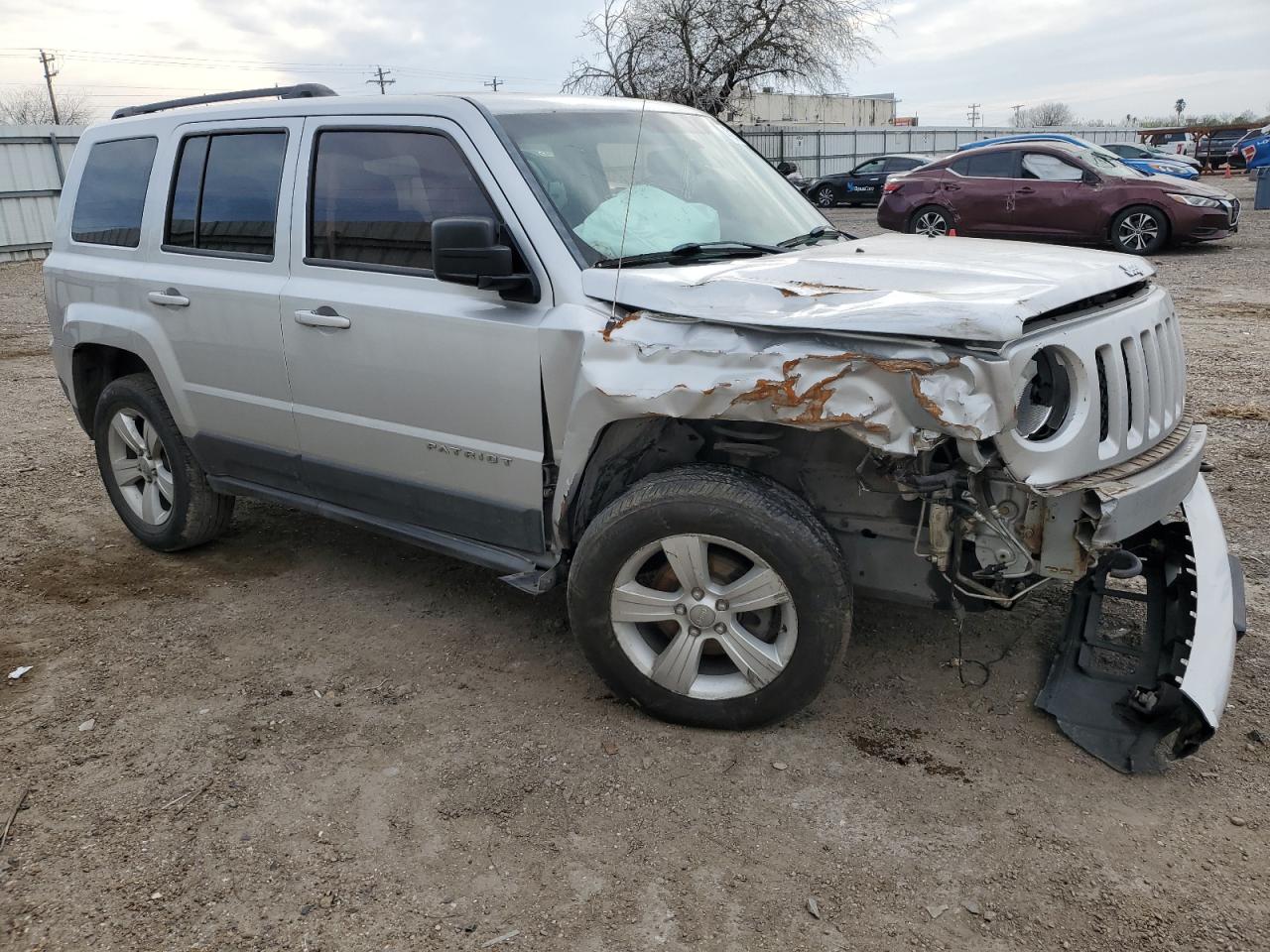 2013 Jeep Liberty (Patriot) VIN 1C4NJRBB7DD209482 Copart auction photo, front end / rear end damage thumbnail 4