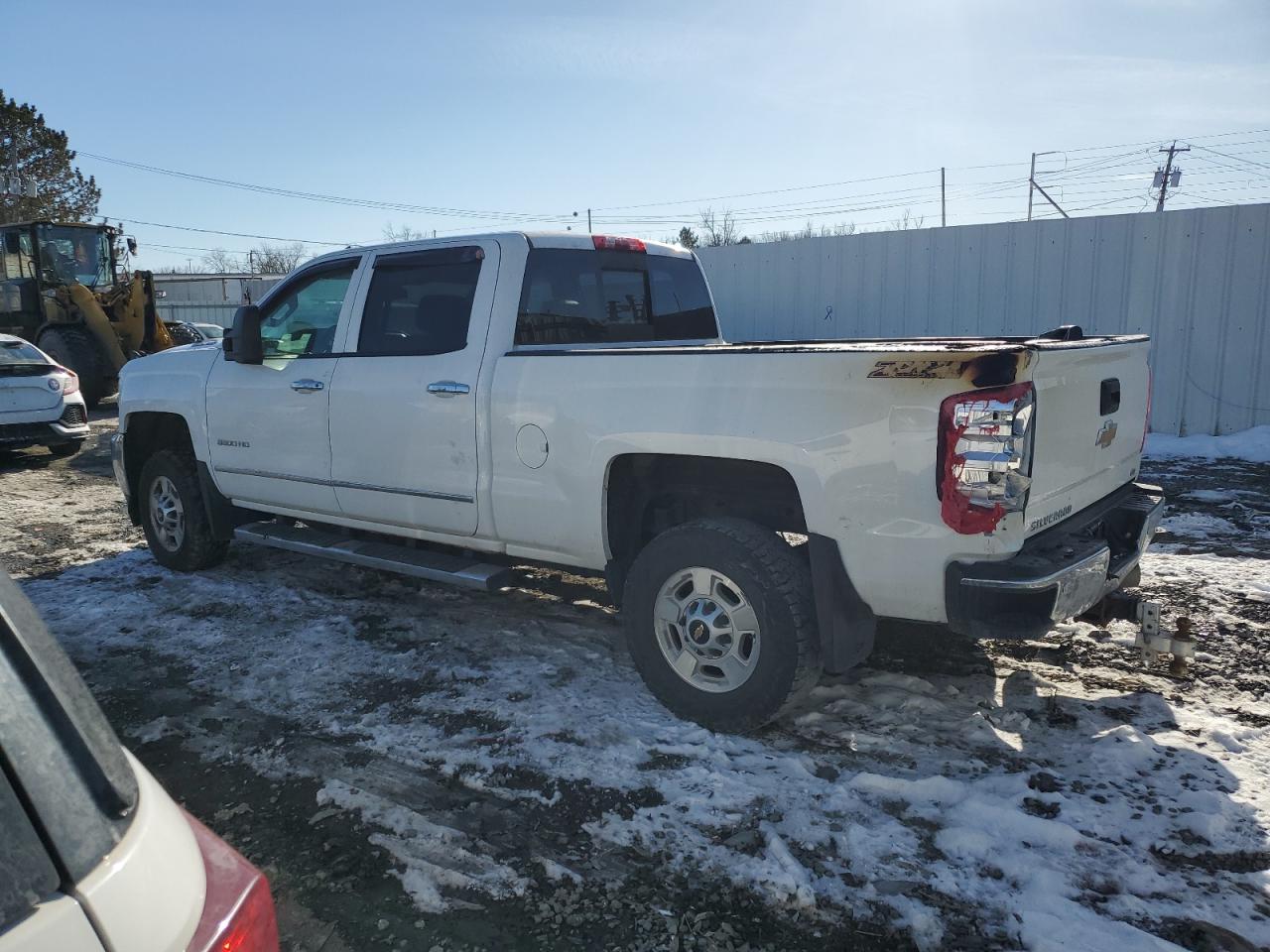 2015 Chevrolet Silverado VIN 1GC4K0E80FF157625 Copart auction photo, burn / mechanical damage thumbnail 2