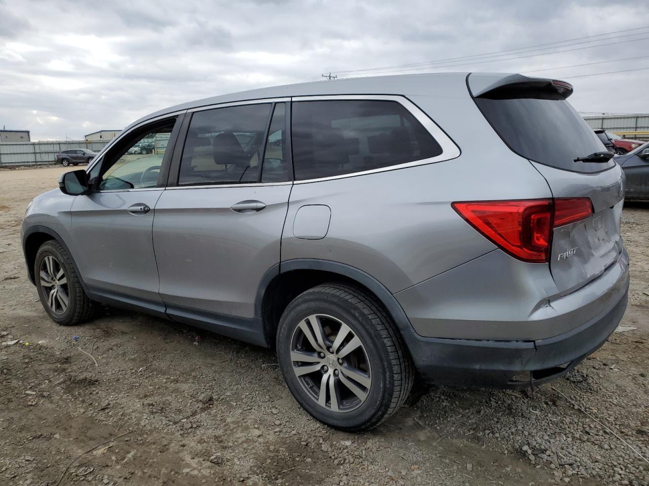 2017 Honda Pilot VIN 5FNYF6H59HB008597 Copart auction photo, rear end / minor dent/scratches damage thumbnail 2
