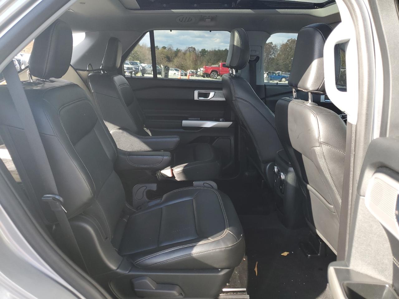 2021 Ford Explorer VIN 1FM5K8FW3MNA05482 Copart auction photo, rear end damage thumbnail 12
