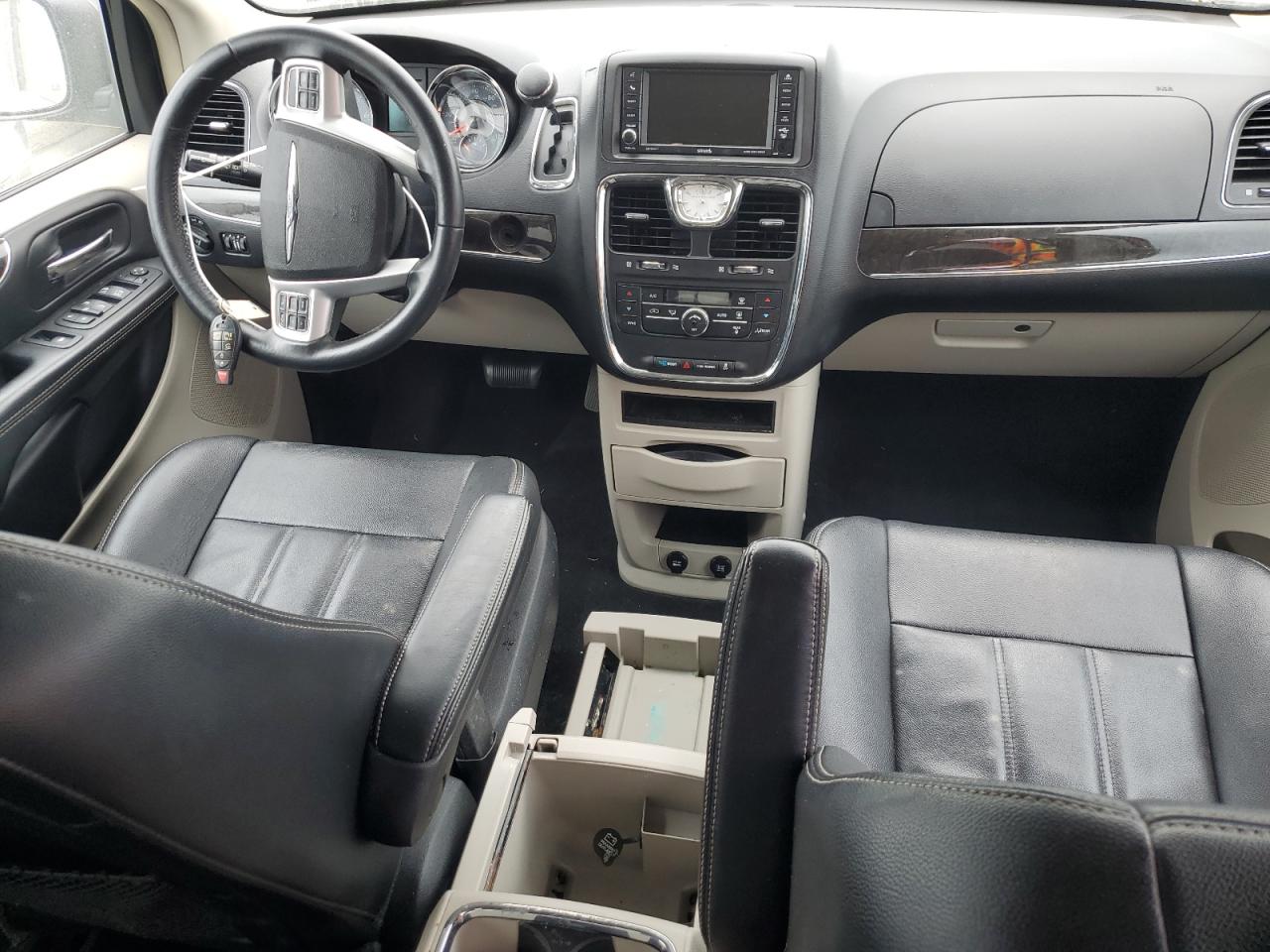 2014 Chrysler Town & Country VIN 2C4RC1BG4ER303956 Copart auction photo, water/flood damage thumbnail 8