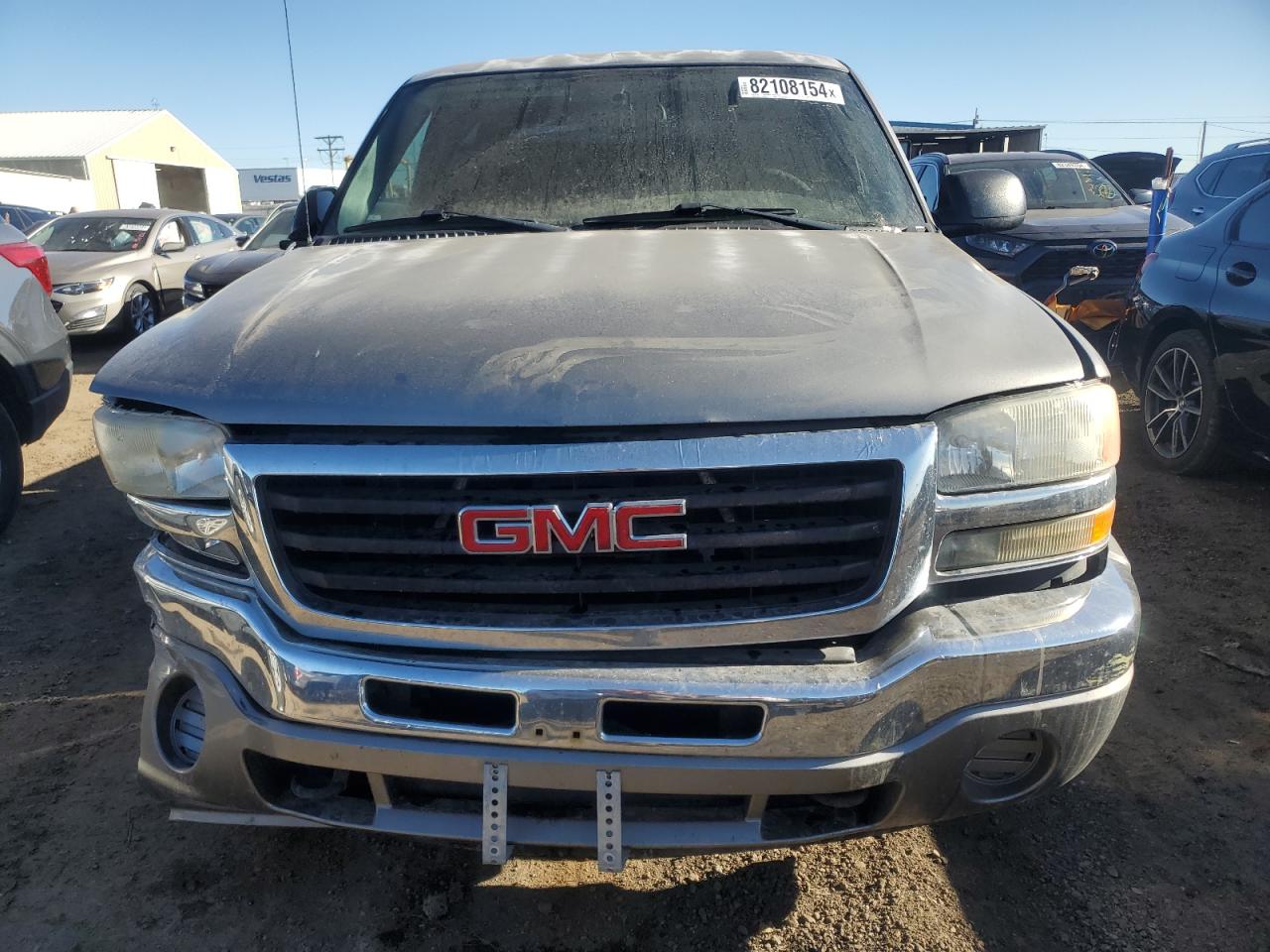 2006 GMC Sierra VIN 2GTEC13V761305874 Copart auction photo, front end damage thumbnail 5