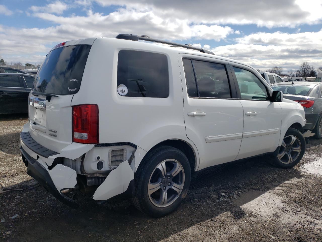 2015 Honda Pilot VIN 5FNYF4H37FB068331 Copart auction photo, front end / rear end damage thumbnail 3