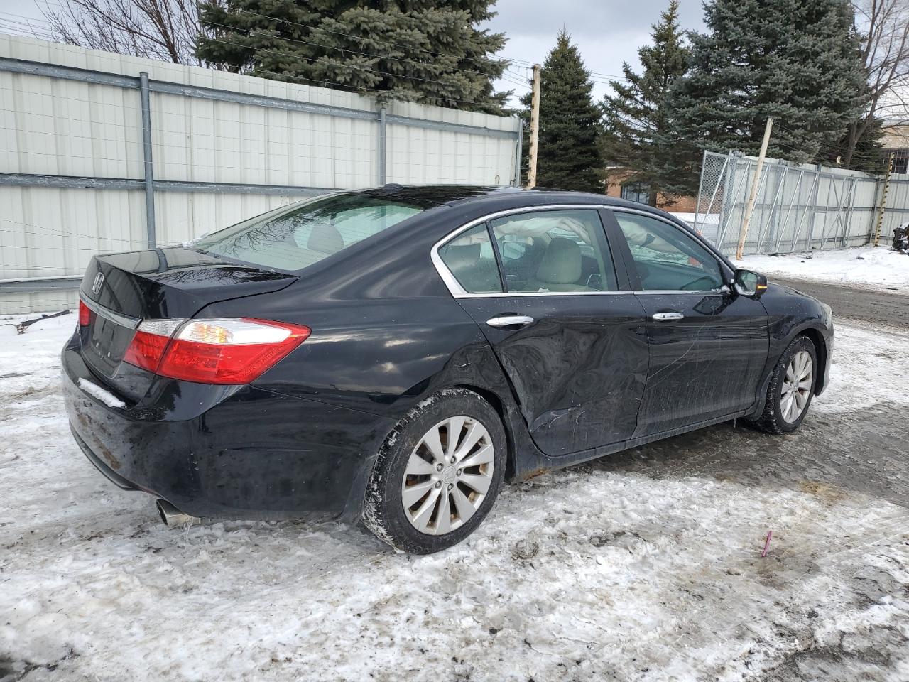 2014 Honda Accord VIN 1HGCR2F81EA000930 Copart auction photo, side / rear end damage thumbnail 3