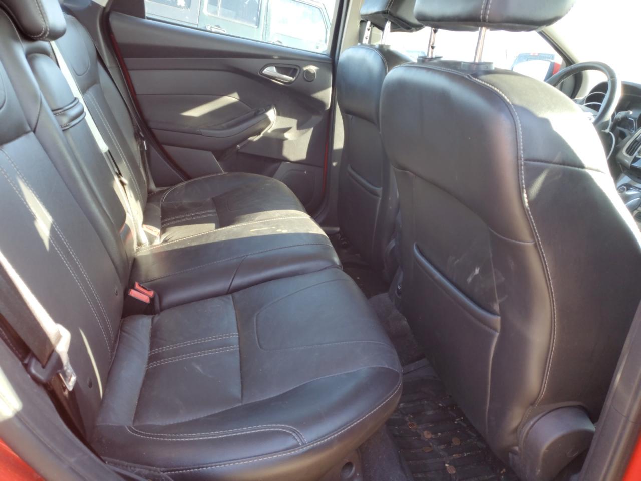 2012 Ford Focus VIN 1FAHP3H22CL466656 Copart auction photo, rear end / side damage thumbnail 10