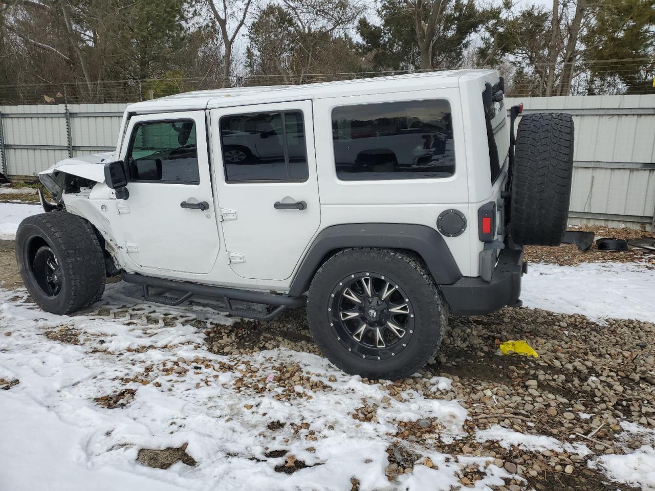 2013 Jeep Wrangler VIN 1C4HJWDG6DL543948 Copart auction photo, front end damage thumbnail 2