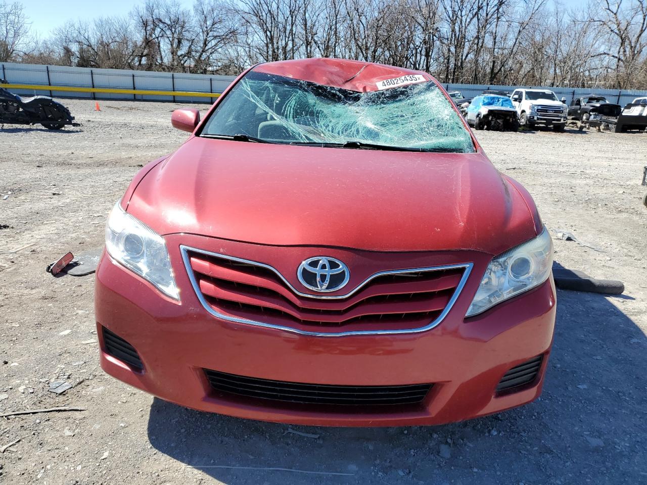 2011 Toyota Camry VIN 4T1BF3EK0BU177979 Copart auction photo, top/roof / minor dent/scratches damage thumbnail 5