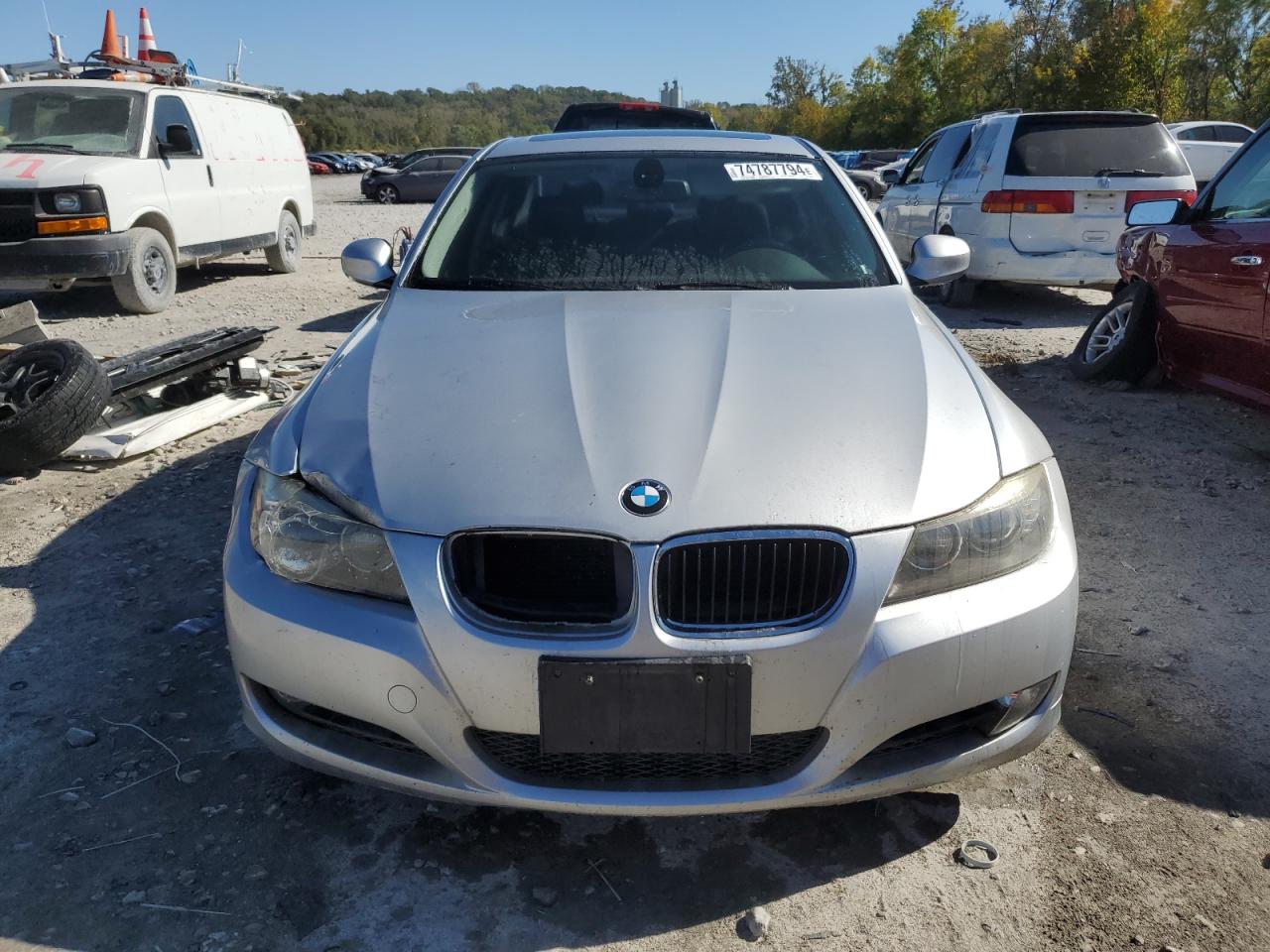 2010 BMW 3er VIN WBAPH7G56ANM48097 Copart auction photo, front end damage thumbnail 5
