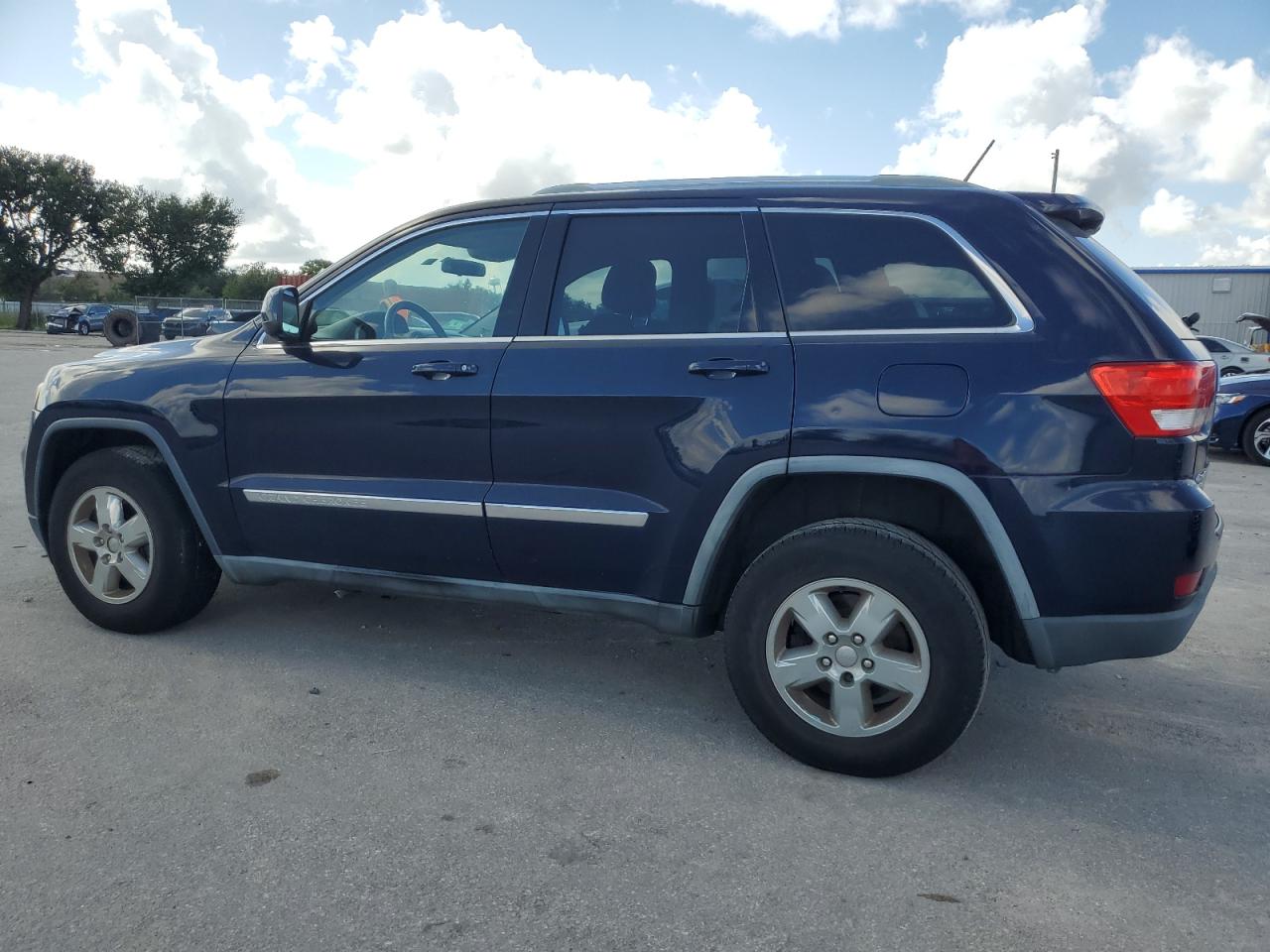 2012 Jeep Grand Cherokee VIN 1C4RJFAG6CC200662 Copart auction photo, minor dent/scratches damage thumbnail 2