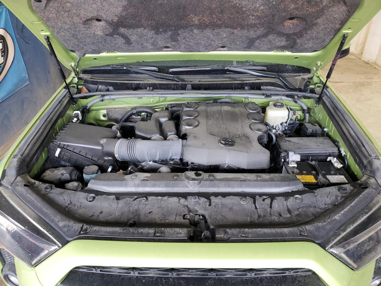 2022 Toyota 4Runner VIN JTELU5JR4N6044420 Copart auction photo, minor dent/scratches damage thumbnail 12