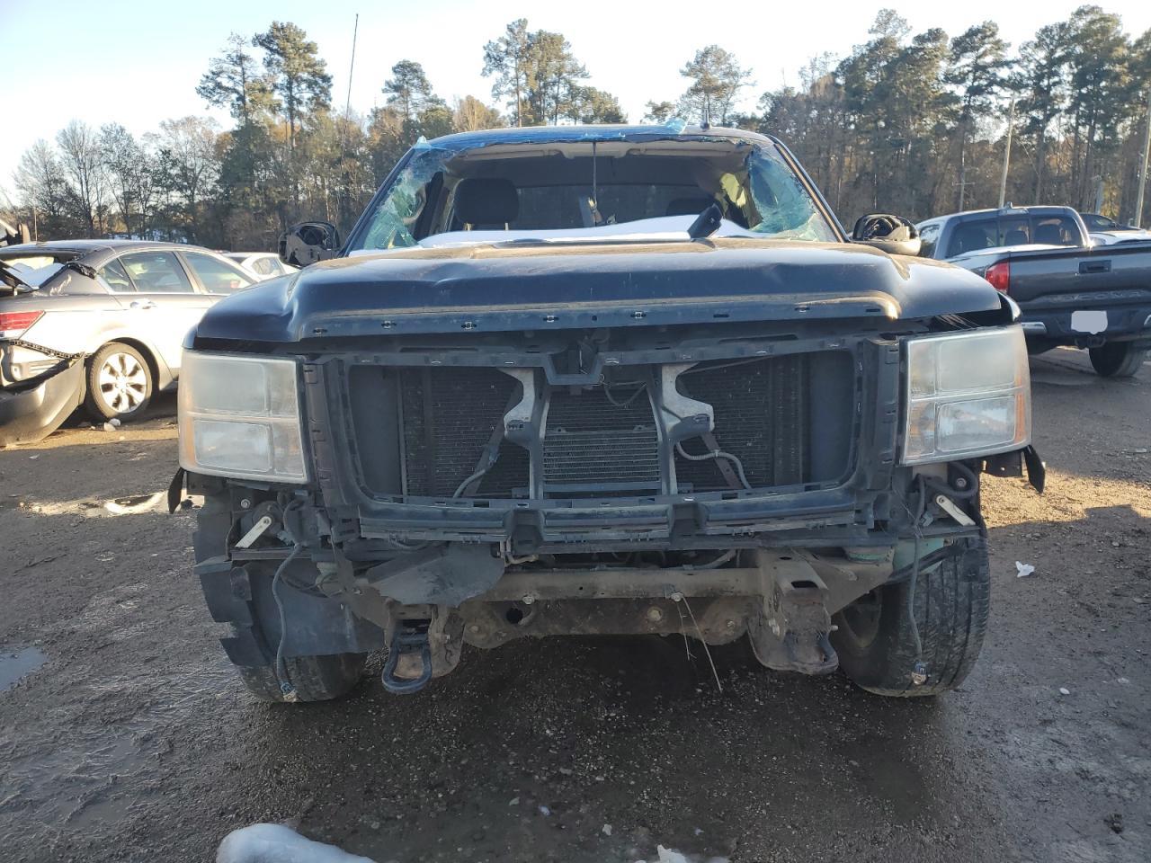 2010 GMC Sierra VIN 3GTRKWE3XAG282913 Copart auction photo, all over damage thumbnail 5