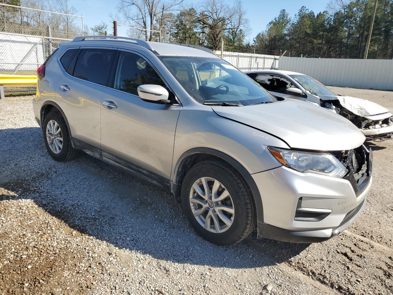2020 Nissan Rogue VIN JN8AT2MTXLW037199 Copart auction photo, front end damage thumbnail 4