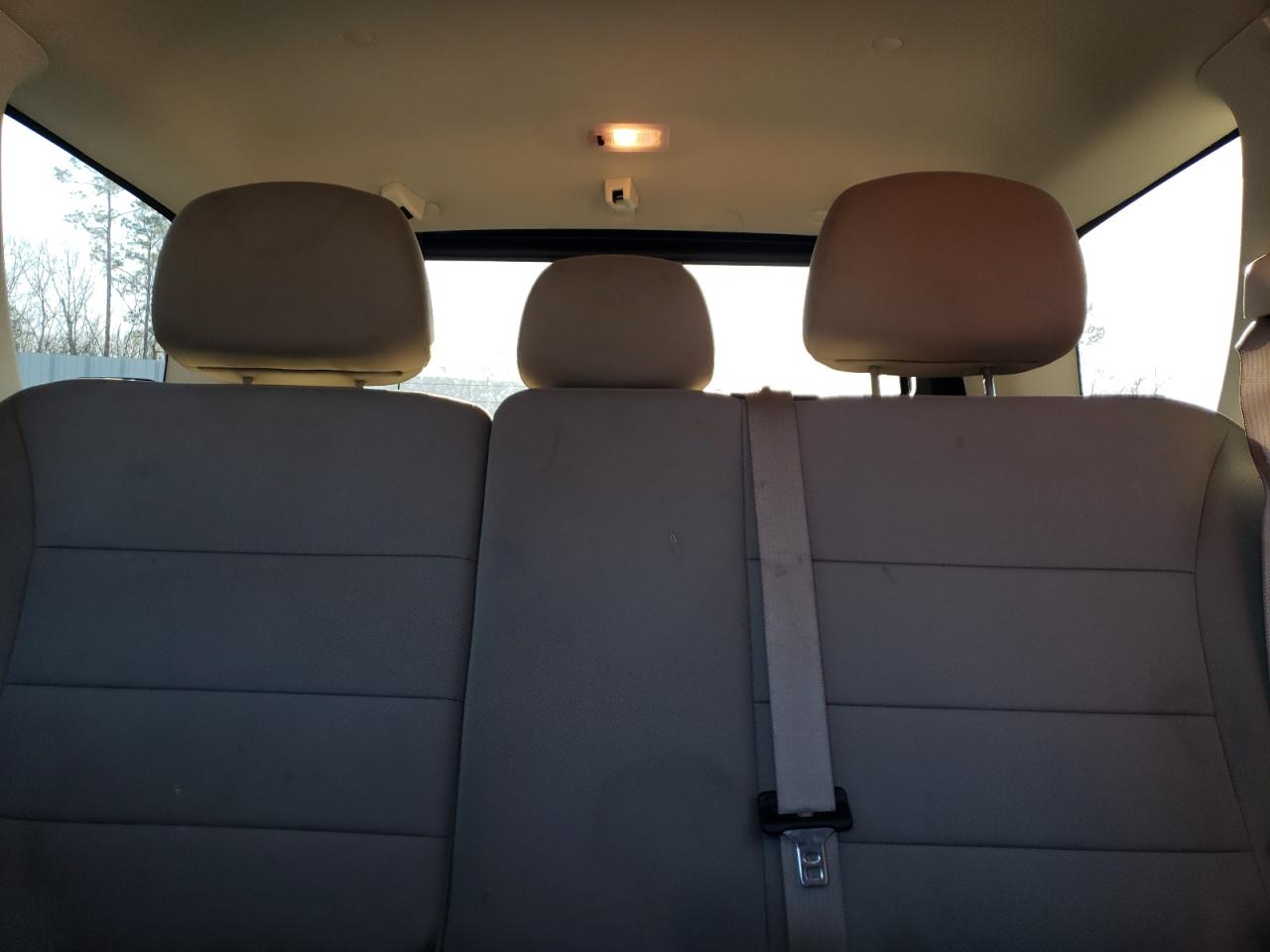 2010 Ford Escape VIN 1FMCU9D77AKC93698 Copart auction photo, minor dent/scratches damage thumbnail 10