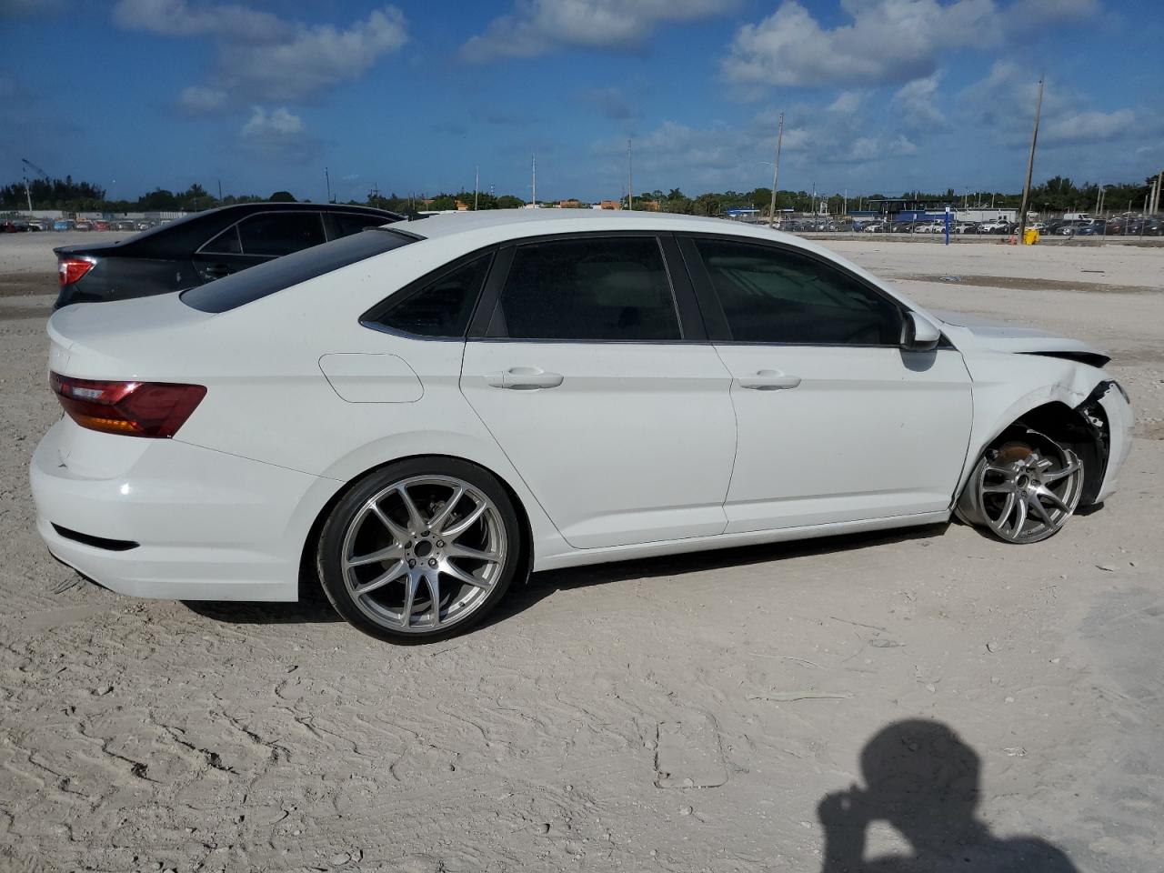 2019 Volkswagen Jetta VIN 3VWC57BU5KM181763 Copart auction photo, front end / minor dent/scratches damage thumbnail 3