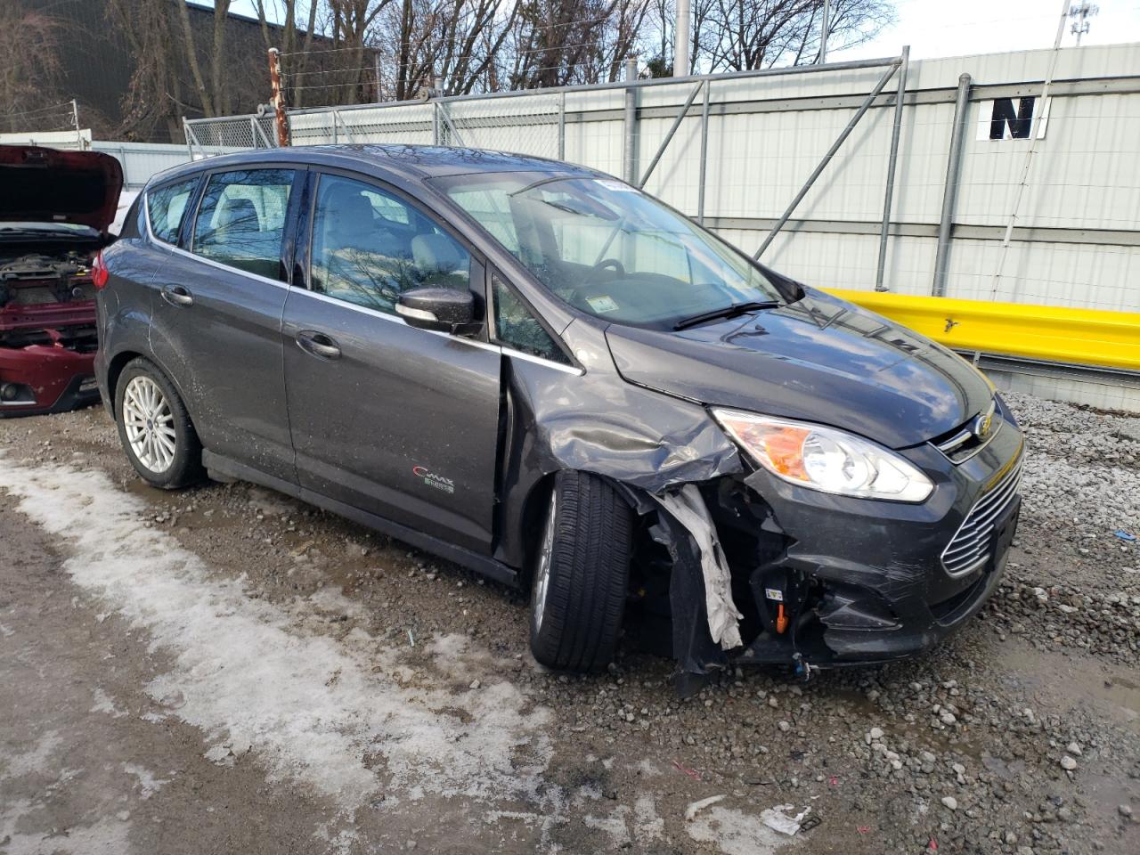 2015 Ford C-MAX VIN 1FADP5CU5FL111147 Copart auction photo, front end / mechanical damage thumbnail 4