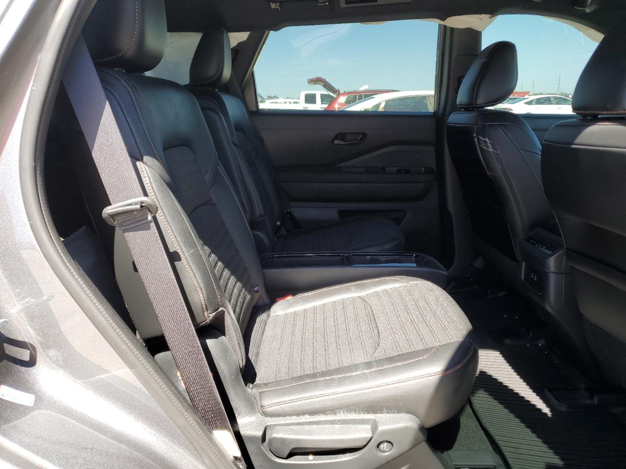 2024 Nissan Pathfinder VIN 5N1DR3BD7RC270648 Copart auction photo, front end / minor dent/scratches damage thumbnail 12
