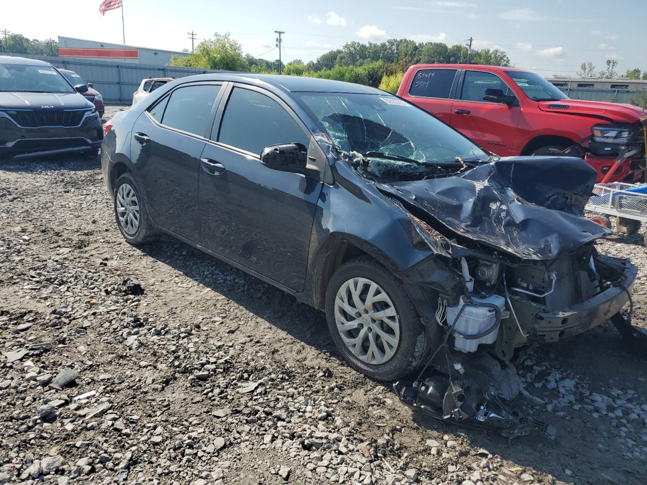 2018 Toyota Corolla VIN 5YFBURHE9JP768150 Copart auction photo, front end damage thumbnail 4