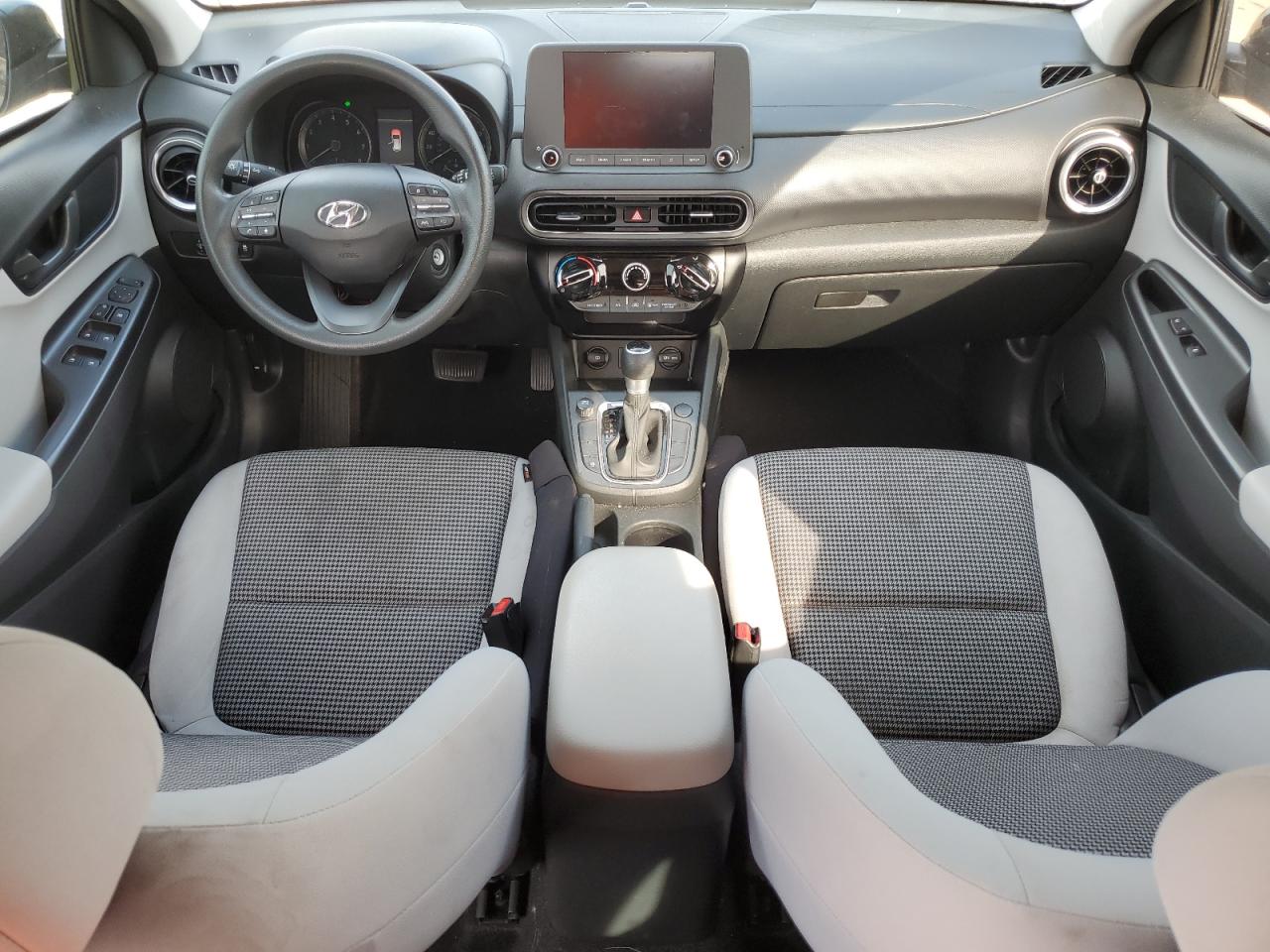 2022 Hyundai Kona VIN KM8K22AB2NU818811 Copart auction photo, water/flood / hail damage thumbnail 8