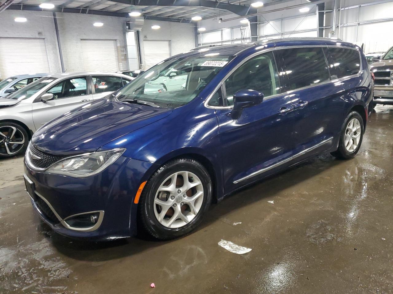 2017 Chrysler Pacifica VIN 2C4RC1EG1HR514791