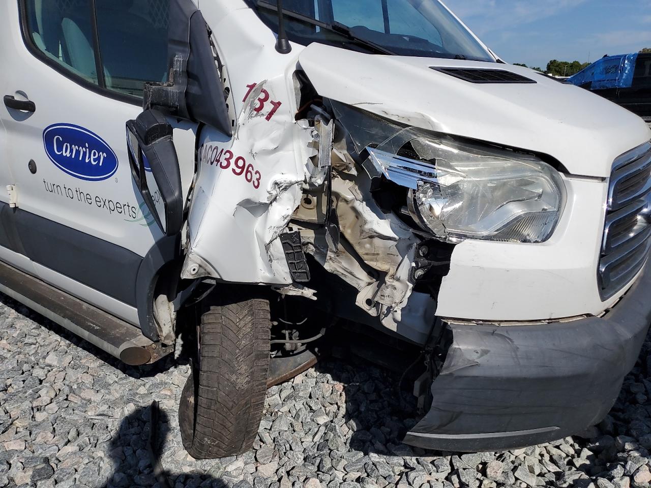 2015 Ford Transit VIN 1FTNR1ZM8FKA34417 Copart auction photo, front end damage thumbnail 9